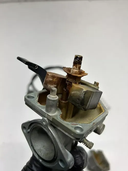 1983 83 HONDA XR200R xr 200 r OEM Carb Carburetor Bowl Float Slide Cable DIRTY!