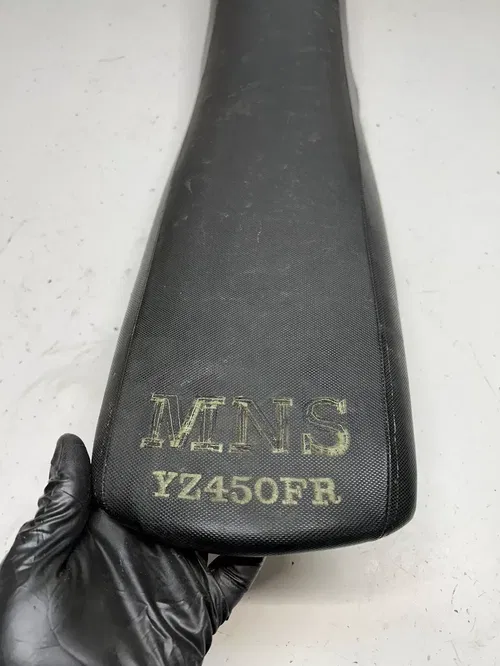 2003 03 YAMAHA YZ450F Yz 450 f Seat Saddle Pan Foam Cover Mount FREE SHIP