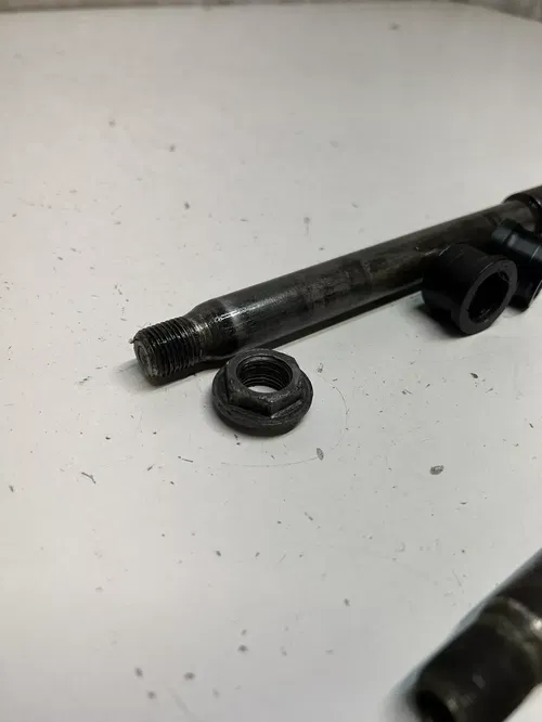 2003 03 YAMAHA YZ450F Yz 450 f Front Rear Back Axle Shaft Swing Arm Pivot Spacer