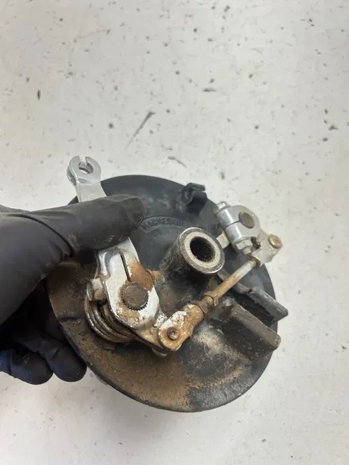 82 1982 Honda XR500R Xr 500 r OEM TESTED! GOOD Front Brake Hub Drum Arm Lever