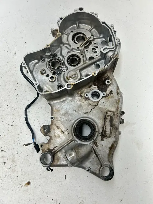 99 1999 Suzuki King Quad 300 LTF 4x4 OEM Crankcase Cases Engine Motor Cover