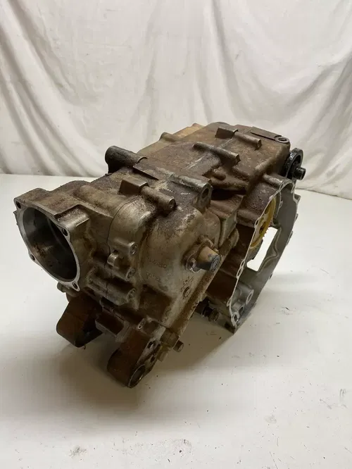 2005 05 Yamaha Bruin 350 YFM350 4x4 Crankcase Cases Drive Gear Trans Bevel Shaft