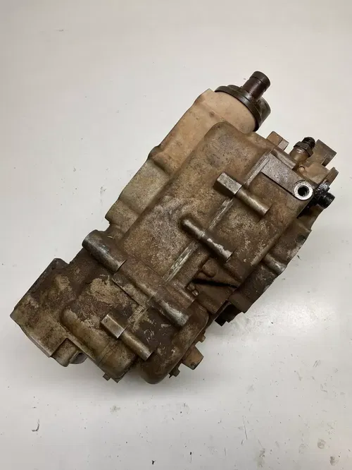 2005 05 Yamaha Bruin 350 YFM350 4x4 Crankcase Cases Drive Gear Trans Bevel Shaft