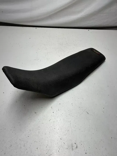 1998 98 YAMAHA WR400F Wr 400 f GOOD! Seat Saddle Pan Foam Cover Mount