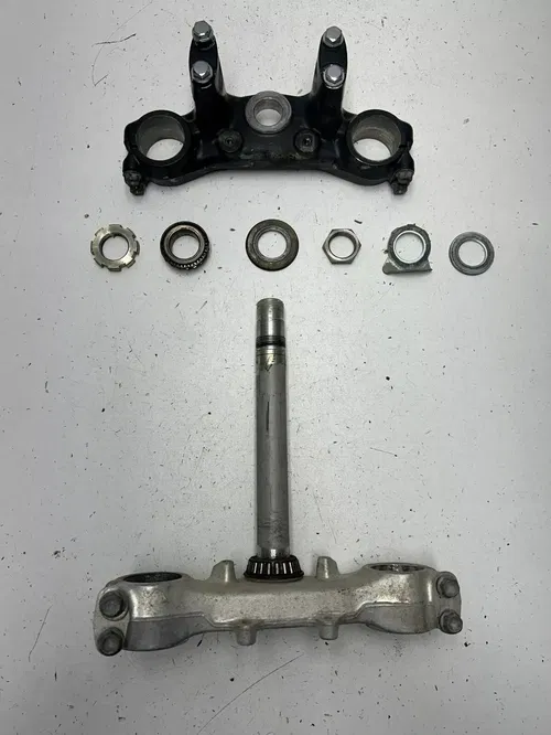 85 1985 Honda XR350R xr 350 r OEM LOT Triple Clamp Tree Upper Lower Clamps Post
