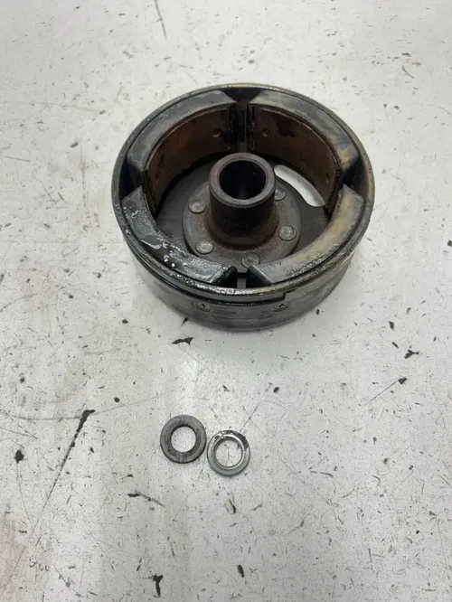 82 1982 Yamaha XT250J Xt 250 j OEM Engine Flywheel Rotor Magneto Fly Wheel Nut