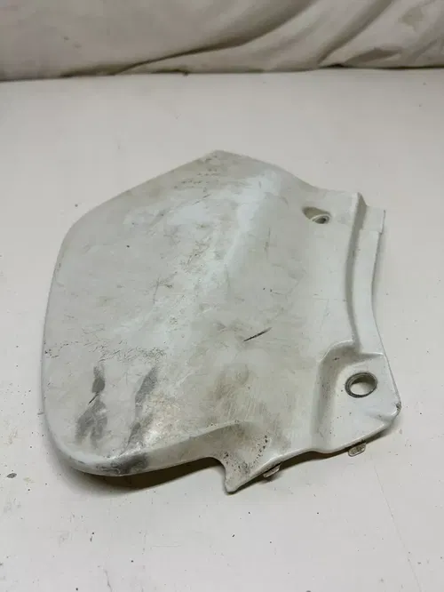 96-04 Honda XR250R xr 250 r rear back left side shroud plastic cover fender plat