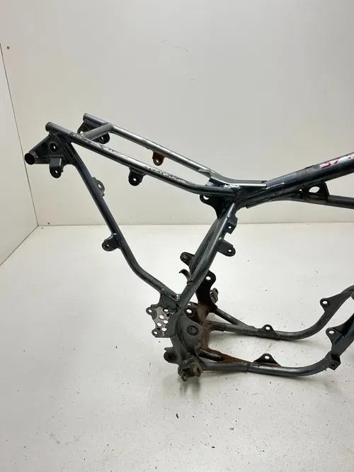 03 2003 SUZUKI RM 65 rm65 Rm65 T!TL3! Main Frame Body Assembly Chassis BOS! READ