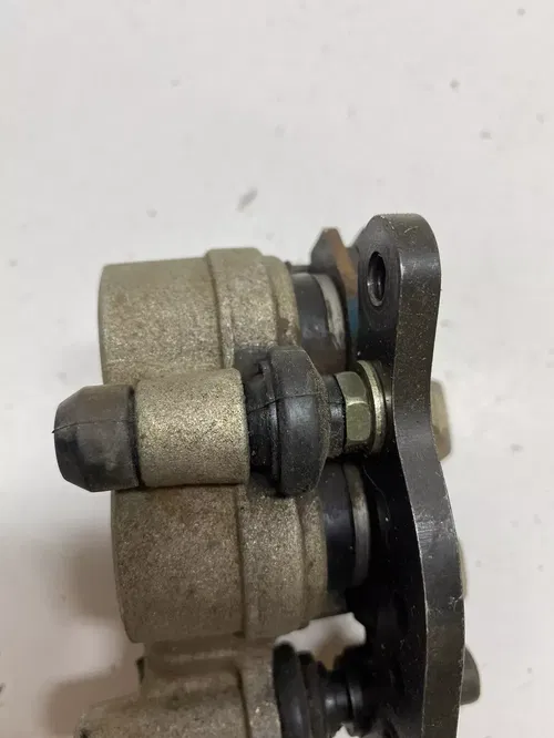 1994 94 Suzuki RM250 rm 250 UNTESTED Front Brake Caliper Mount Free Ship