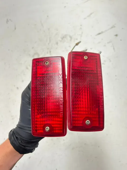 02 2002 Kawasaki Bayou 220 KLF220 2x4 OEM Brake Tail Lights Housing Unit Assembl