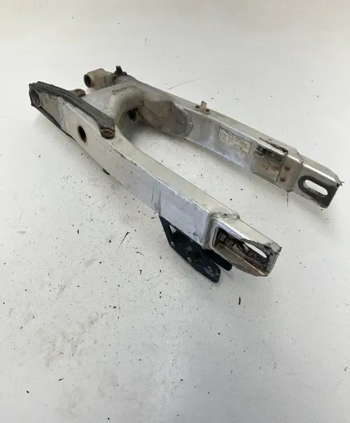 96 1996 Honda CR125R Cr 125 r OEM GOOD THREADS! Swingarm Swing Arm Suspension