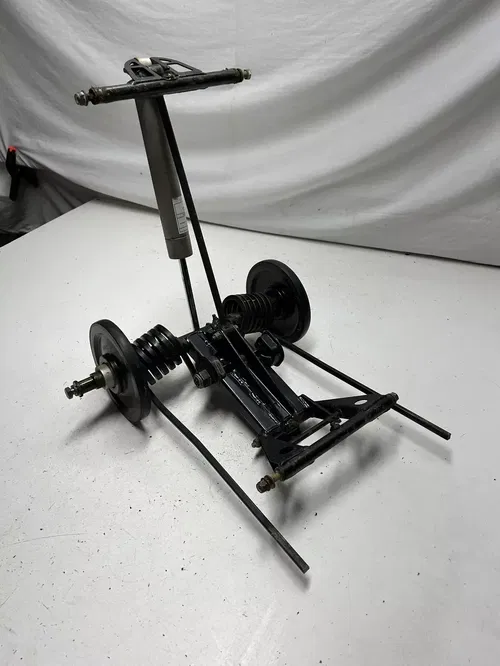 2004 04 Ski-doo Summit 800 Highmark 151" OEM Suspension Rail Shock Spring Mount