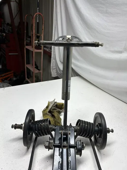 2004 04 Ski-doo Summit 800 Highmark 151" OEM Suspension Rail Shock Spring Mount