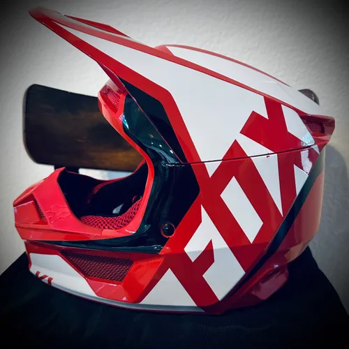 Youth Fox Racing Helmets - Size L