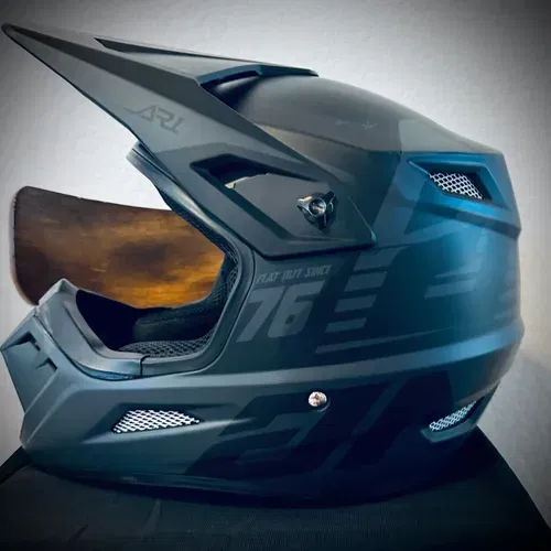 Answer Helmets - Size M
