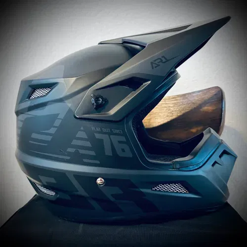 Answer Helmets - Size M