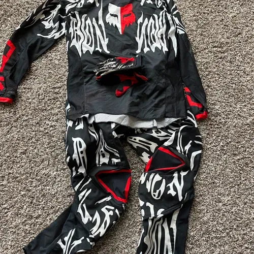 Fox Racing Gear Combo Size M 32
