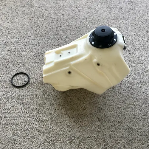 IMS Oversized Fuel Tank - 2.7 Gal