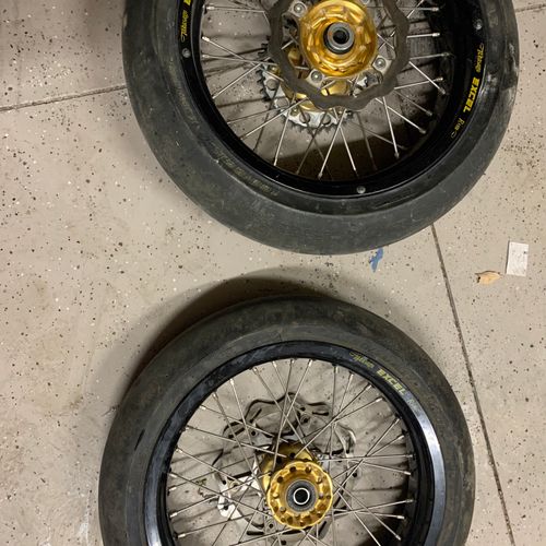 Excel Wheels With talon hubs