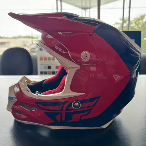 Fly Racing F2