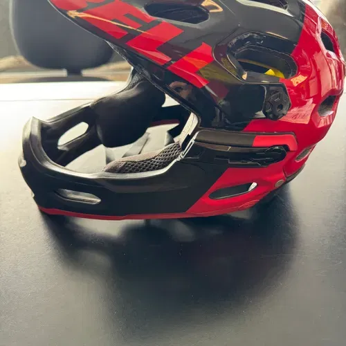 Bell Mountain Bike Helmet 