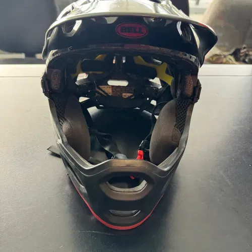 Bell Mountain Bike Helmet 