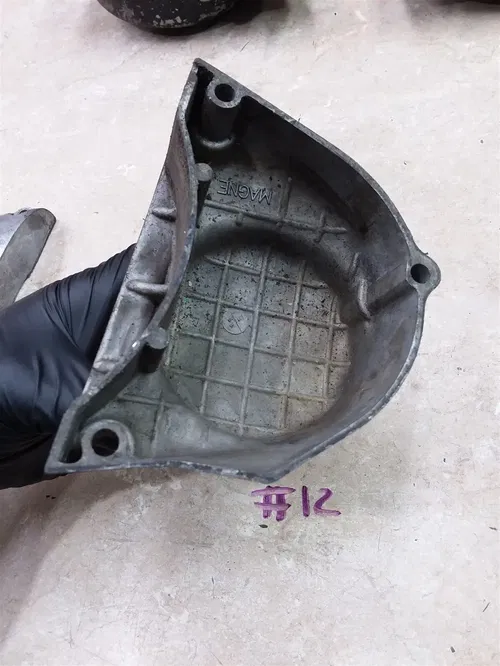 Yamaha Engine RD400 1976 1977 Oil Pump Cover #12 AP-247