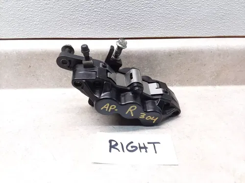 1995 Suzuki GSXR 1100 Right Front Brake Caliper GSXR1100-W PA AP-304