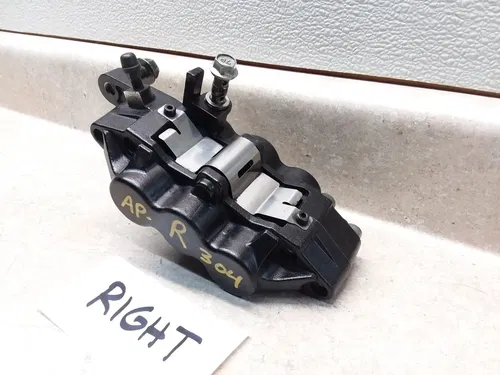 1995 Suzuki GSXR 1100 Right Front Brake Caliper GSXR1100-W PA AP-304