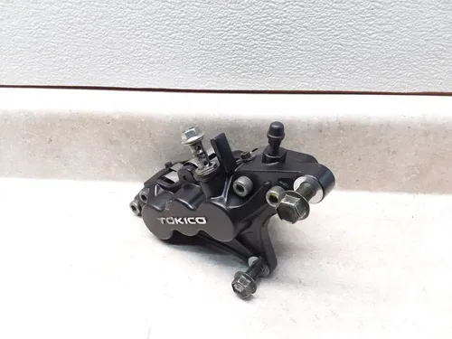 1995 Suzuki GSXR 1100 Right Front Brake Caliper GSXR1100-W PA AP-304
