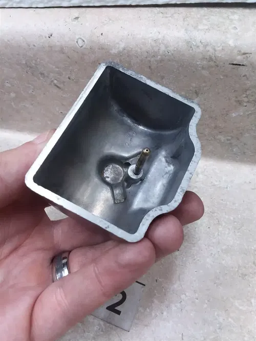 Honda CB750 FOUR K CB750F Carburetor Right Float Bowl #2 1976 SA AP-419