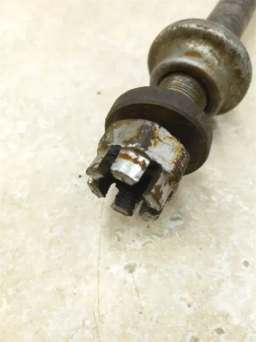 Kawasaki 250 A1 A1-SS A1SS Front wheel Axle 1968 1969 PA AP-156