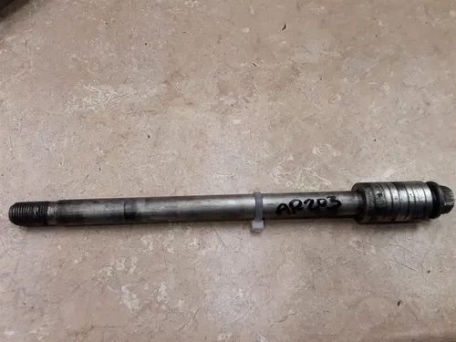 Yamaha 1100 VSTAR CUSTOM XVS11 Front Wheel Axle 2003 2004 PA AP-203
