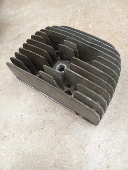 Kawasaki 250 A1 A1-SS A1SS Engine Right Cylinder Head 1968 1969 PA AP-156