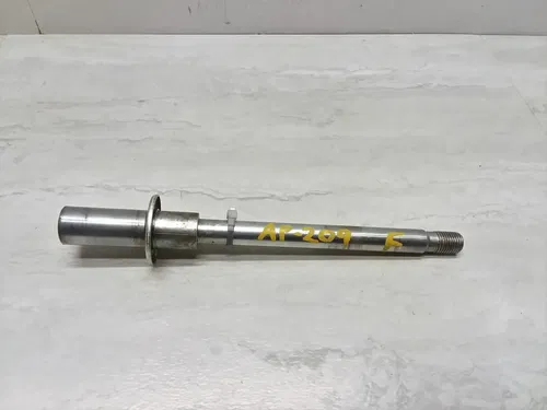 SUZUKI VX-800 1990 VX800 FRONT WHEEL AXLE & SPACER PA AP-209
