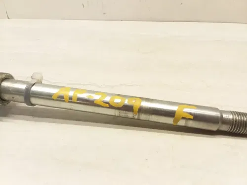 SUZUKI VX-800 1990 VX800 FRONT WHEEL AXLE & SPACER PA AP-209