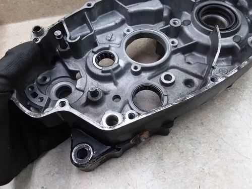 Yamaha 400 IT IT400 Engine Good Right Crankcase 1977 1978 1W6 PA AP-325