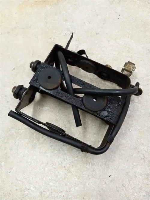 Yamaha 250 DT DT250 ENDURO Battery Box Holder Unit 1979 PA AP-171