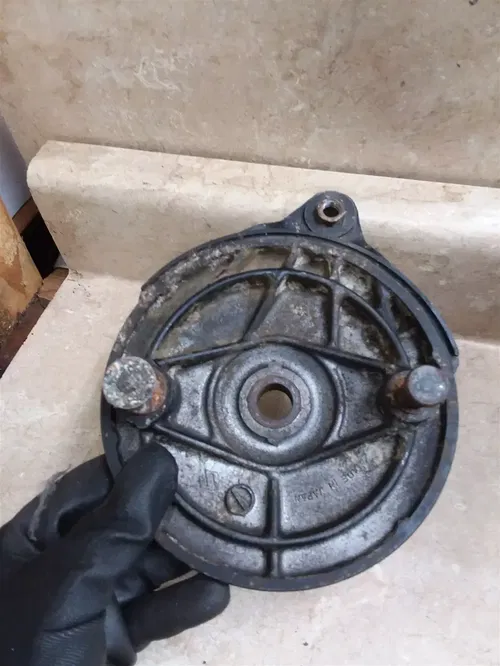 Suzuki RM250 RM370 Rear Wheel Brake Plate 1976 1977 Good Shape RP-9