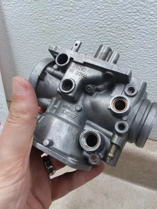 Suzuki GS650-G-E Carburetor Left Outside Body 1981-1983 # SA AP-416