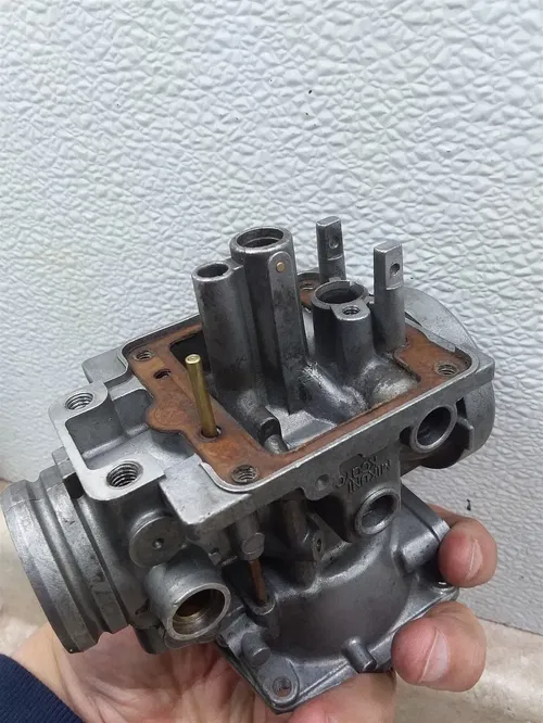 Suzuki GS650-G-E Carburetor Left Outside Body 1981-1983 # SA AP-416