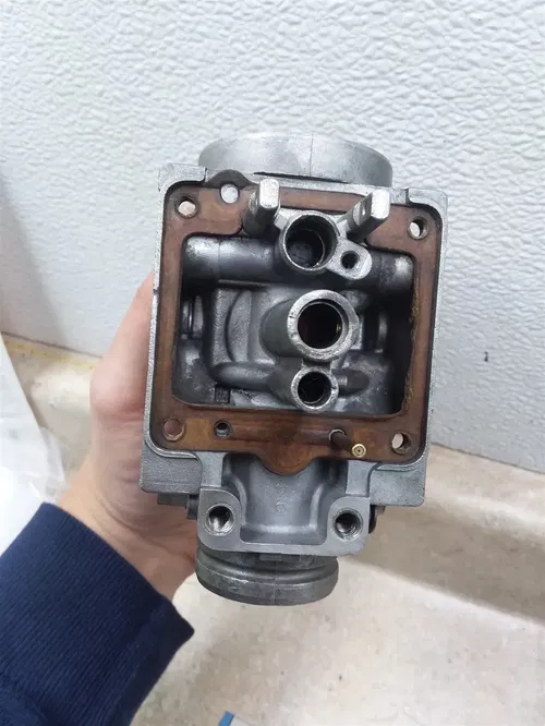 Suzuki GS650-G-E Carburetor Left Outside Body 1981-1983 # SA AP-416