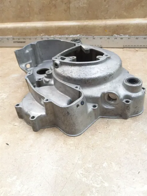 Kawasaki 250 A1 A1-SS A1SS Engine Right Case Cover 1968 1969 PA AP-156