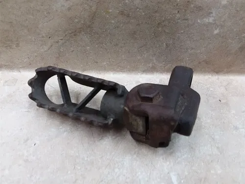 Yamaha 125 YZ YZ125 LEFT Step Front Footpeg Bracket Unit 1978 1979 PA AP-274