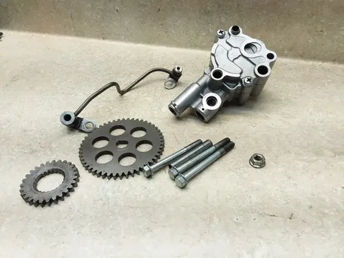Honda XR600 XR600-R 1985 Engine Oil Pump & Gear Assy PA AP-260