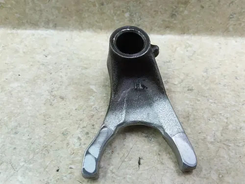 Yamaha XS1100 SPECIAL Engine Shift Fork #2 1979 1980 1981 PA AP-281