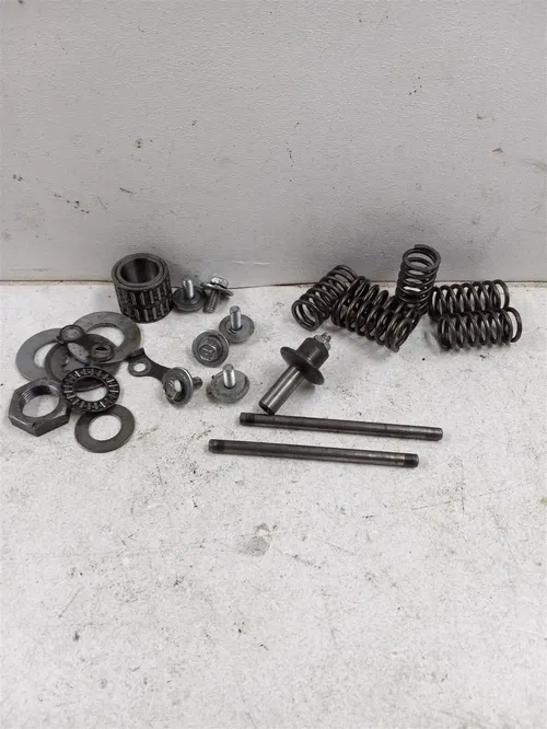 Suzuki 250 RS250 Engine Misc Clutch Springs Bolts Hardware 1980 1981 PA AP-138