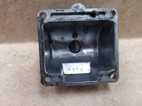 Yamaha XJ1100 Maxim Carb Carburetor LEFT Hand Float Bowl #15 1982 AP-273