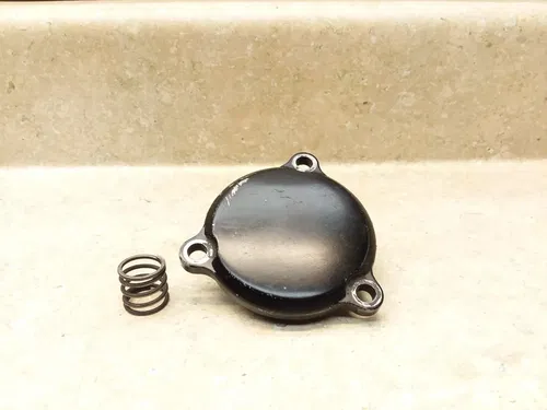 Honda XR600 XR600-R 1985 Engine Oil Filter Cover & Spring PA AP-260