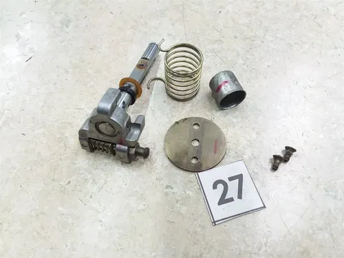 Suzuki GS650-G-E Carburetor Left Outside Throttle Shaft 1981-1983 #27 SA AP-416